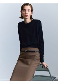 Reserved - Spódnica midi z paskiem - wielobarwny. Materiał: wiskoza, tkanina. Wzór: gładki #1