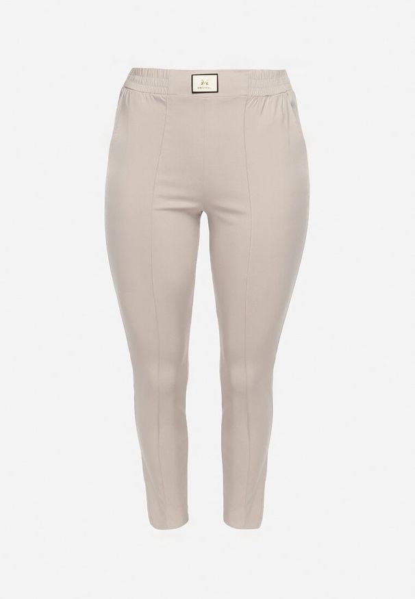 Born2be - Jasnobeżowe Spodnie z Wysokim Stanem i Gumką w Pasie Geminia. Okazja: na co dzień, do pracy, na spotkanie biznesowe. Stan: podwyższony. Kolor: beżowy. Materiał: guma. Styl: casual, biznesowy, elegancki