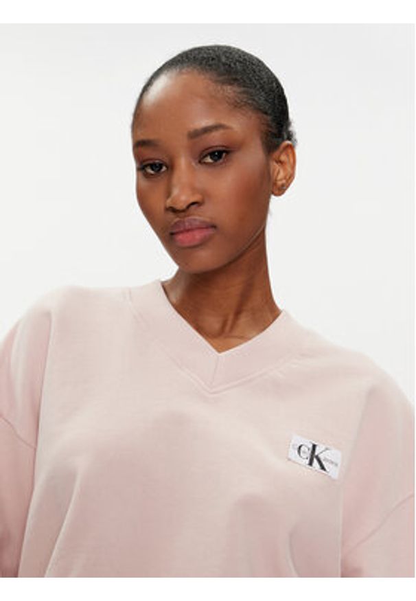 Calvin Klein Jeans Bluza J20J223359 Różowy Relaxed Fit. Kolor: różowy. Materiał: bawełna