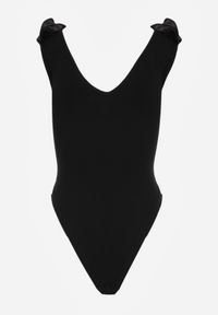 Renee - Czarne Body z Bawełny na Ramiączkach z Ozdobną Falbanką przy Dekolcie Sanadia. Kolor: czarny. Materiał: bawełna. Długość rękawa: na ramiączkach. Styl: elegancki, klasyczny #3