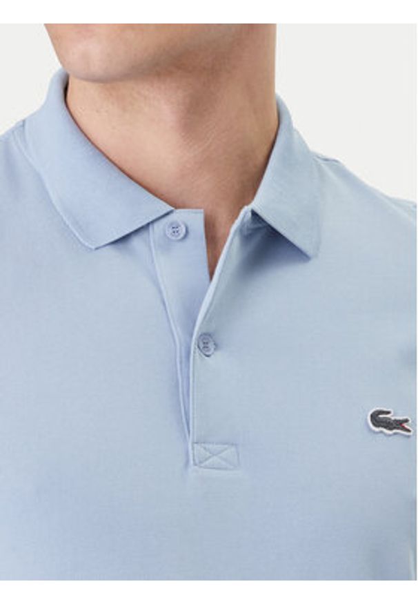 Lacoste Polo DH5522 Błękitny Regular Fit. Typ kołnierza: polo. Kolor: niebieski. Materiał: bawełna
