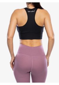 SUPER.NATURAL - Stanik sportowy Super.natural Motion Zip Top. Kolor: czarny. Sport: fitness