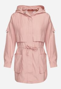 Born2be - Różowa Kurtka Parka z Nieodpinanym Kapturem i Troczkiem w Pasie Mevarie. Okazja: na co dzień. Kolor: różowy. Materiał: jeans. Wzór: aplikacja. Styl: casual, sportowy #5