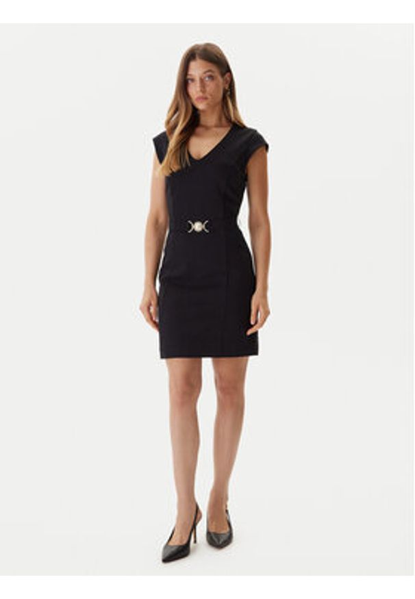 Guess Sukienka koktajlowa W5BK21 KCMU2 Czarny Slim Fit. Kolor: czarny. Materiał: syntetyk. Styl: wizytowy