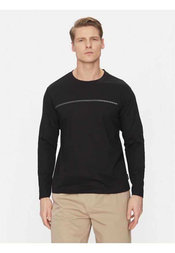 Jack & Jones Longsleeve Fusion 12273134 Czarny Regular Fit. Kolor: czarny. Materiał: syntetyk, bawełna. Długość rękawa: długi rękaw
