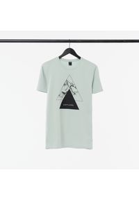 outhorn - T-shirt z nadrukiem męski. Materiał: bawełna, jersey, materiał, elastan. Wzór: nadruk