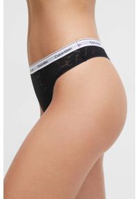 Calvin Klein Underwear stringi kolor czarny z koronki. Kolor: czarny. Materiał: koronka. Wzór: koronka #2