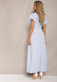 Renee - Jasnoniebieska Plisowana Sukienka Maxi o Rozkloszowanym Kroju z Kopertowym Dekoltem Ofilva. Kolor: niebieski. Typ sukienki: kopertowe. Styl: elegancki. Długość: maxi #3