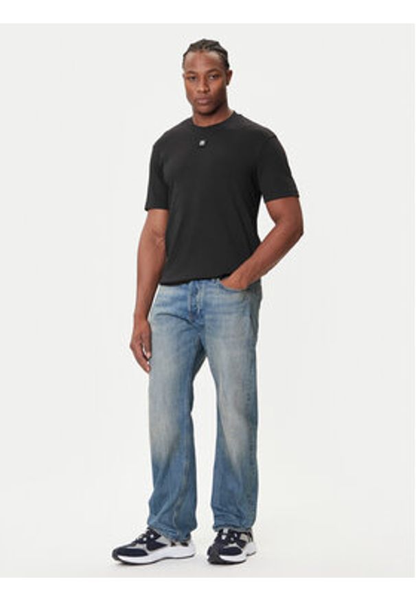 Hugo - HUGO T-Shirt Dalile 50505201 Czarny Regular Fit. Kolor: czarny. Materiał: bawełna