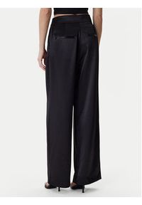 Guess Spodnie materiałowe W6RB66 W2612 Czarny Regular Fit. Kolor: czarny. Materiał: syntetyk #5