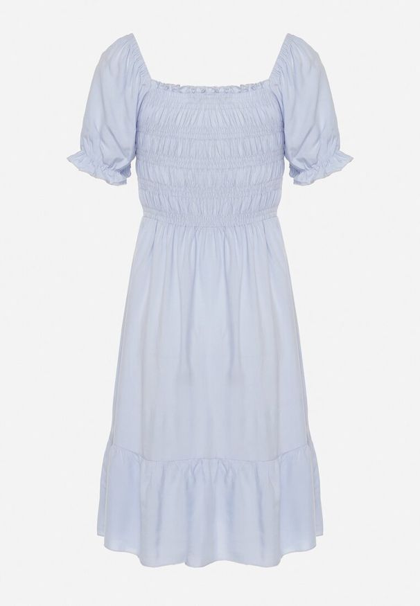 Born2be - Jasnoniebieska Sukienka z Bawełny z Elastycznym Dekoltem i Falbanką Loridia. Okazja: na co dzień. Kolor: niebieski. Materiał: bawełna. Długość rękawa: krótki rękaw. Typ sukienki: proste. Styl: wizytowy, casual, klasyczny, elegancki