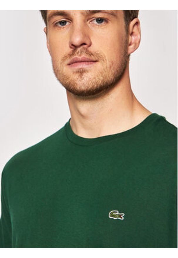 Lacoste T-Shirt TH6709 Zielony Regular Fit. Kolor: zielony. Materiał: bawełna