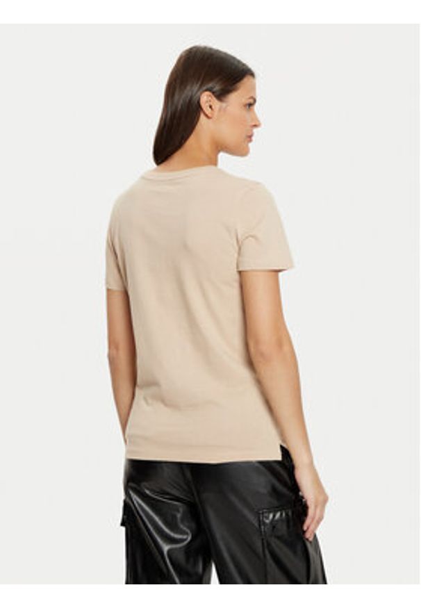 Guess T-Shirt W5RI19 I3Z14 Beżowy Regular Fit. Kolor: beżowy. Materiał: bawełna