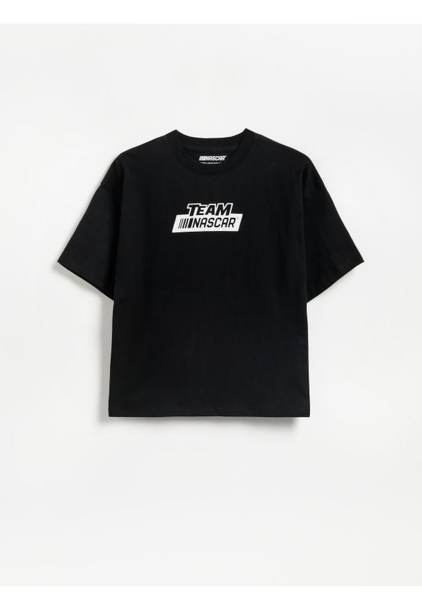 Reserved - T-shirt oversize Nascar - czarny. Kolor: czarny. Materiał: bawełna, dzianina