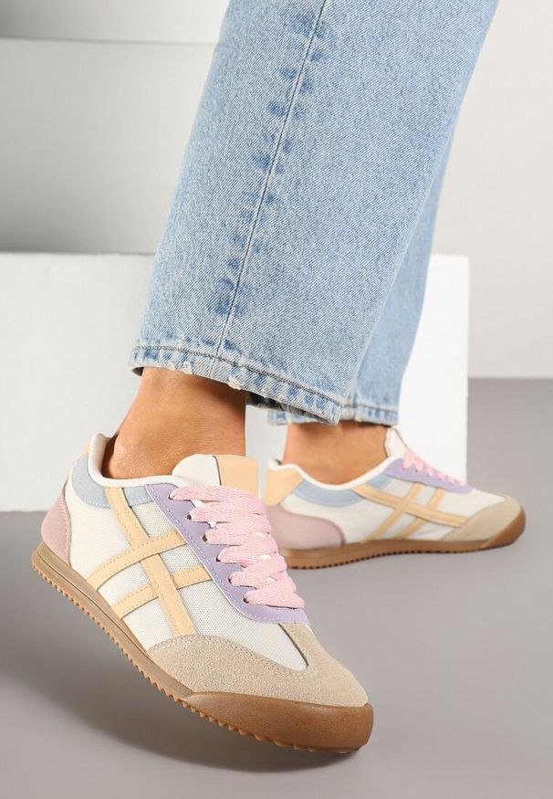 Born2be - Beżowo-Różowe Sneakersy w Stylu Kultowych Tenisówek Ilissena. Okazja: na co dzień. Kolor: beżowy. Szerokość cholewki: normalna. Obcas: na płaskiej podeszwie
