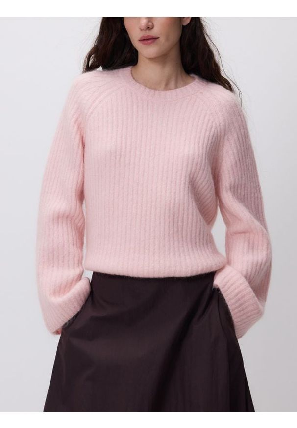 Reserved - Sweter z wełną i moherem - pastelowy róż. Kolor: różowy. Materiał: wełna, moher