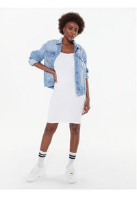 Calvin Klein Jeans Sukienka codzienna J20J221149 Biały Slim Fit. Okazja: na co dzień. Kolor: biały. Materiał: syntetyk. Typ sukienki: proste. Styl: casual #2