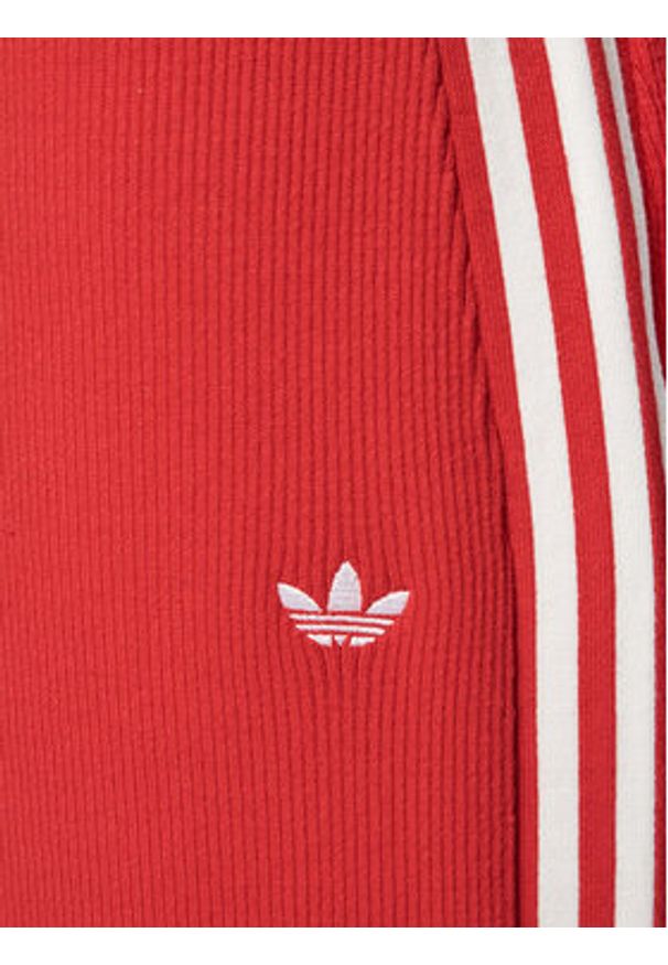 Adidas - adidas Spódnica ołówkowa adicolor Knit 3-Stripes JW2660 Czerwony Regular Fit. Kolor: czerwony. Materiał: wiskoza