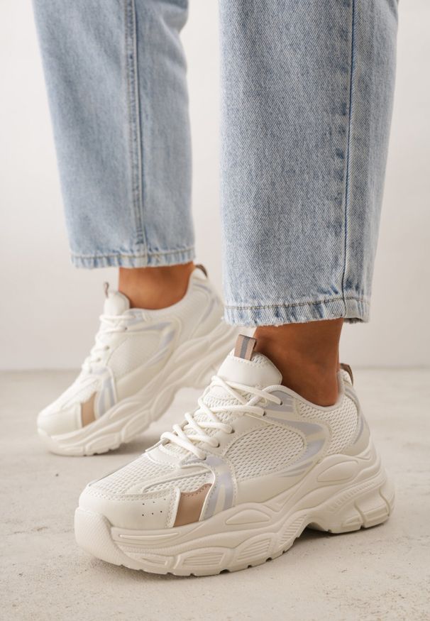 Born2be - Beżowe Sneakersy VICES na Grubej Tłoczonej Podeszwie z Perforacją Elanatia. Okazja: na co dzień. Kolor: beżowy. Materiał: jeans. Sport: fitness