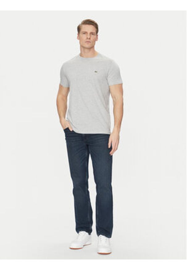 Lacoste T-Shirt TH6709 Szary Regular Fit. Kolor: szary. Materiał: bawełna
