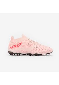 KIPSTA - Buty piłkarskie damskie Kipsta Viralto III-W MG/AG Pink Power. Kolor: różowy. Materiał: dzianina, zamsz, mesh, syntetyk. Szerokość cholewki: normalna. Sport: piłka nożna