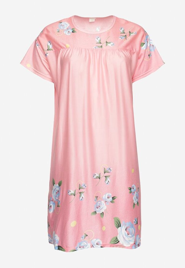 Born2be - Różowa Koszula Nocna w Kwiatowy Wzór z Krótkim Rękawem Seliaane. Kolekcja: plus size. Kolor: różowy. Długość: krótkie. Wzór: kwiaty