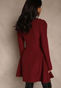 Renee - Bordowa Sukienka o Rozkloszowanym Kroju z Ozdobą z Boku Eleslia. Kolor: czerwony. Wzór: aplikacja. Styl: street #3