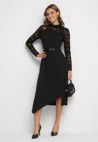 Born2be - Czarna Rozkloszowana Sukienka z Koronką i Stójką Edanith. Okazja: na co dzień. Typ kołnierza: kołnierzyk stójkowy. Kolor: czarny. Materiał: koronka. Długość rękawa: długi rękaw. Wzór: koronka. Typ sukienki: proste. Styl: casual, wizytowy #2