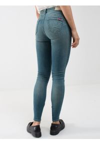 Big-Star - Spodnie jeans damskie Melinda High Waist 327. Stan: podwyższony. Kolor: niebieski. Sezon: lato. Styl: klasyczny, elegancki