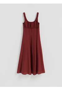 Reserved - Sukienka midi z lyocellem - mahoniowy. Kolor: brązowy. Materiał: tkanina. Długość: midi #1