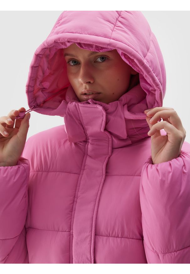 4f - 4F Kurtka puchowa 2w1 z wypełnieniem syntetycznym damska - różowa XL. Okazja: na co dzień. Kolor: różowy. Materiał: syntetyk, puch. Długość: długie. Wzór: gładki. Sezon: zima. Styl: klasyczny, casual, sportowy