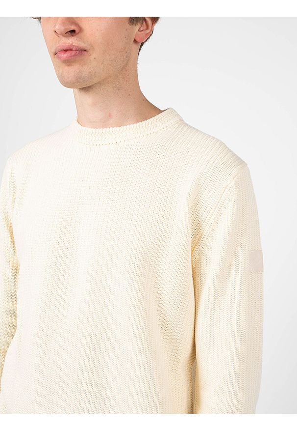Pepe Jeans Sweter "Memphis" | PM702267 | Memphis | Mężczyzna | Kremowy. Okazja: na co dzień. Kolor: kremowy. Materiał: len, bawełna. Wzór: aplikacja, ze splotem. Styl: casual