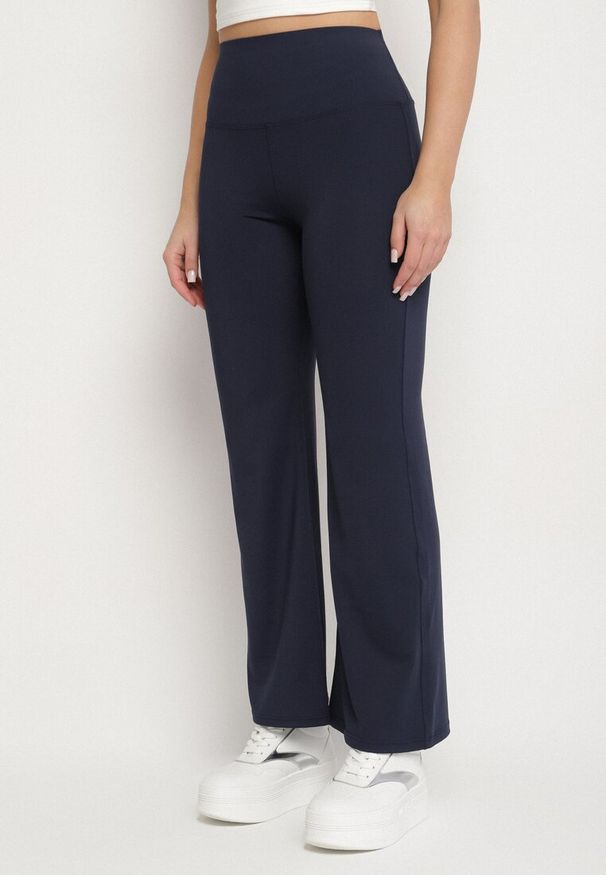Born2be - Granatowe Legginsy Dzwony z Wysokim Stanem i Szeroką Gumką w Talii Idoreia. Okazja: na co dzień. Stan: podwyższony. Kolor: niebieski. Styl: casual, elegancki