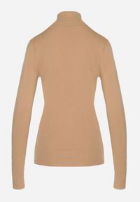 Born2be - Ciemnobeżowy Golf Sweter z Wiskozą i Kaszmirem Zailaya. Okazja: na co dzień. Typ kołnierza: golf. Kolor: beżowy. Materiał: wiskoza, kaszmir. Styl: casual
