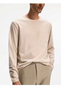 Reserved - Longsleeve regular z lnem - beżowy. Kolor: beżowy. Materiał: len. Długość rękawa: długi rękaw #1
