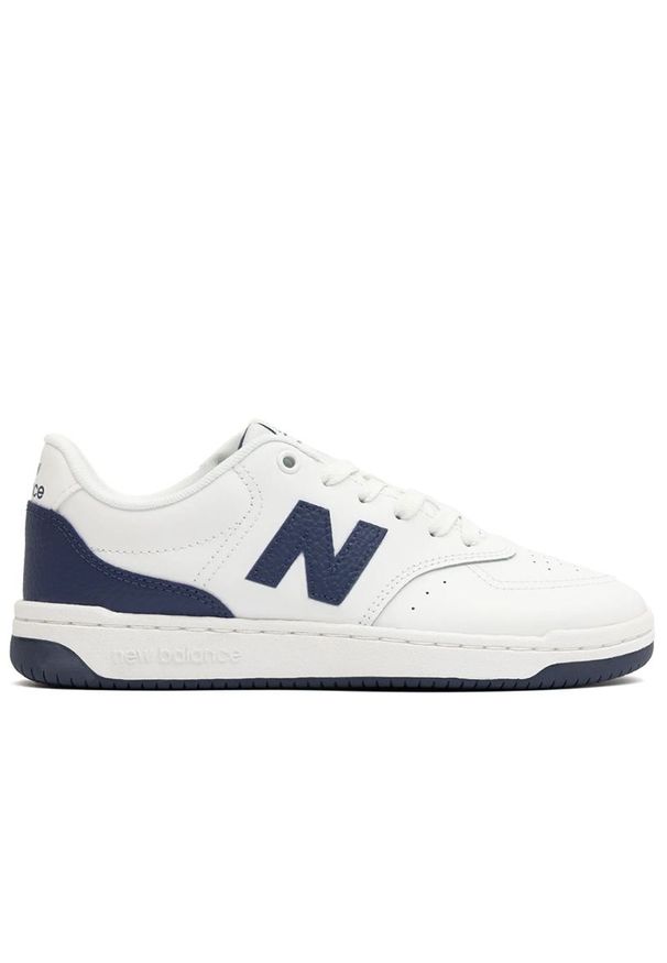 Buty New Balance BB80BLL - białe. Kolor: biały. Materiał: guma, skóra, syntetyk, materiał. Szerokość cholewki: normalna