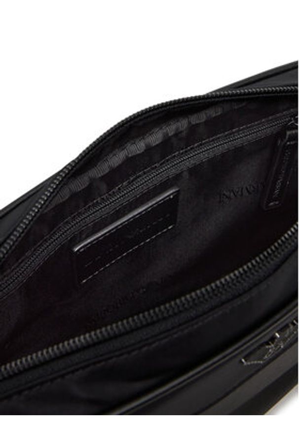 Emporio Armani Saszetka EM001803 AF13454 UC001 Czarny. Kolor: czarny. Materiał: skóra
