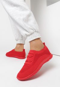 Born2be - Czerwone Buty Sportowe Castanthei. Zapięcie: bez zapięcia. Kolor: czerwony. Materiał: materiał. Szerokość cholewki: normalna. Wzór: aplikacja