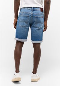 Mustang - MĘSKIE SZORTY MUSTANG Chicago Shorts Z Denim Blue 1015140 5000 523. Materiał: denim