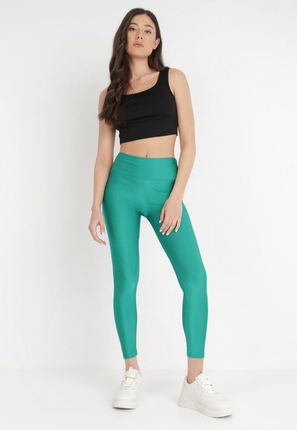Born2be - Zielone Legginsy Halareo. Kolor: zielony. Materiał: dzianina. Długość: długie. Wzór: gładki