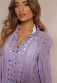 Renee - Fioletowa Koronkowa Tunika Pudełkowa z Falbaną Nawal. Typ kołnierza: kołnierzyk stójkowy. Kolor: fioletowy. Materiał: koronka. Wzór: aplikacja. Styl: boho #5