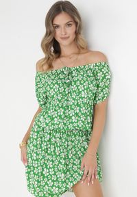 Born2be - Zielona Rozkloszowana Sukienka Mini z Hiszpańskim Dekoltem i Gumką w Talii z Wiskozy Jassinta. Okazja: na co dzień. Kolor: zielony. Materiał: wiskoza. Styl: casual. Długość: mini #3
