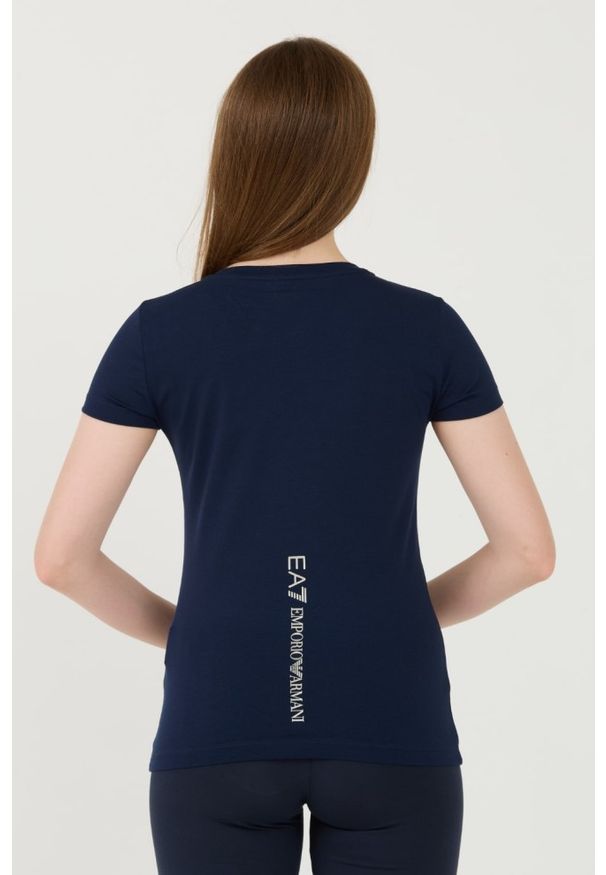 EA7 Emporio Armani - EA7 Granatowy damski t-shirt ze srebrnym logo, Rozmiar M. Kolor: niebieski