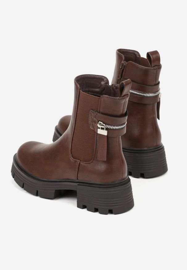 Born2be - Brązowe Botki Sztyblety na Grubej Podeszwie z Ozdobą Refana. Okazja: na co dzień. Kolor: brązowy. Materiał: jeans. Wzór: aplikacja. Styl: casual, klasyczny, elegancki