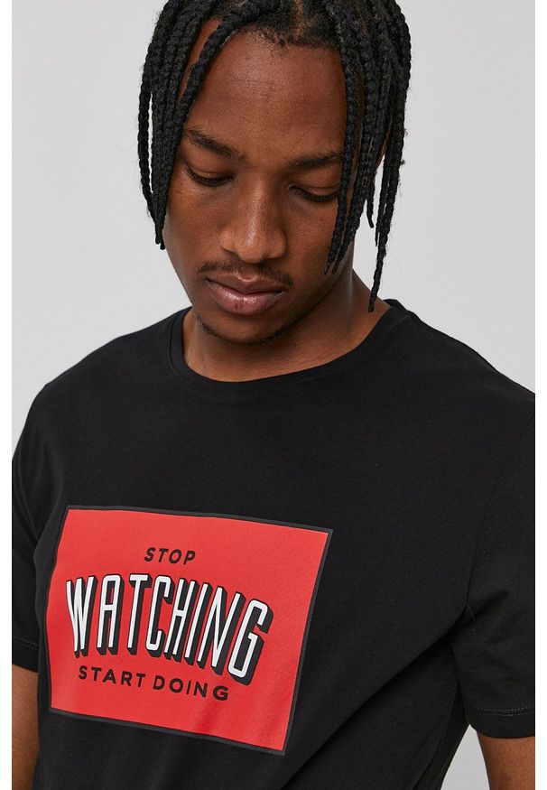John Frank - T-shirt. Okazja: na co dzień. Kolor: czarny. Wzór: nadruk. Styl: casual