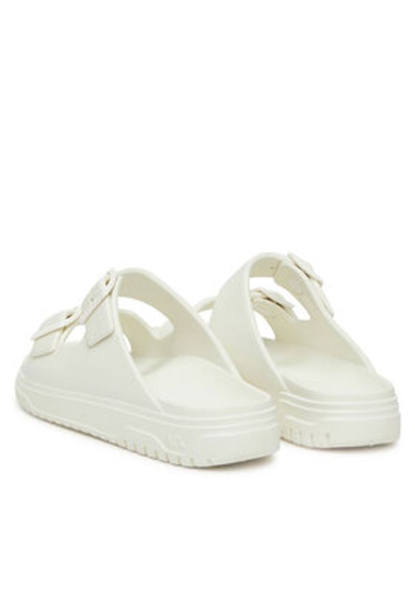 Armani Exchange Klapki XDP043 XV821 00894 Biały. Kolor: biały. Materiał: skóra