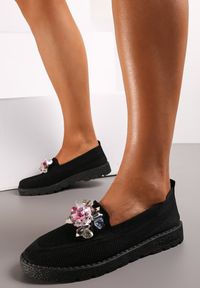 Born2be - Czarne Tenisówki z Kryształkami i Delikatną Perforacą Gelle. Zapięcie: bez zapięcia. Kolor: czarny. Materiał: materiał. Wzór: aplikacja. Obcas: na płaskiej podeszwie #1