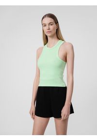 4f - Crop top z prążkowanej dzianiny damski. Kolor: zielony. Materiał: dzianina, prążkowany