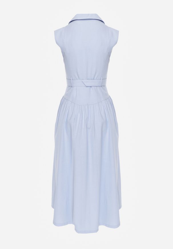 Renee - Niebieska Bawełniano-Wiskozowa Sukienka Koszulowa Bez Rękawów z Paskiem Athithoe. Okazja: na co dzień. Kolor: niebieski. Materiał: wiskoza, bawełna. Długość rękawa: bez rękawów. Typ sukienki: koszulowe. Styl: casual, elegancki