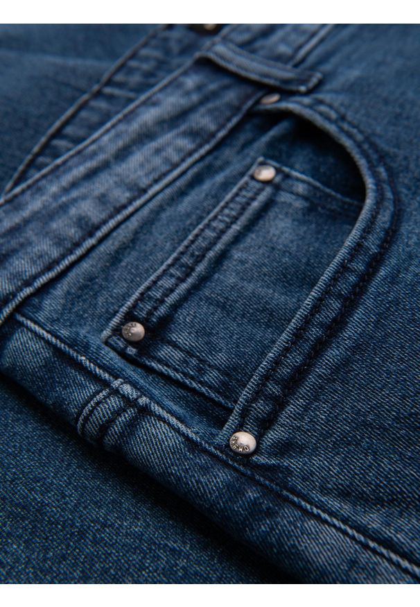Ombre Clothing - Męskie jeansowe spodnie CARROT FIT z ozdobnymi zaszewkami – ciemnoniebieskie V2 OM-PADP-0227 - XXL. Kolor: niebieski. Materiał: jeans. Styl: retro, klasyczny